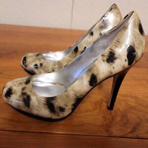 Jessica Simpson animal print pumps size 9